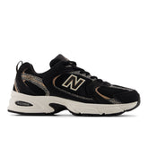Unisex 530 in Black with Flat Taupe