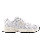 Unisex 530 in Silver Metallic with Linen