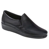Women's Dream Slip On Loafer in Black