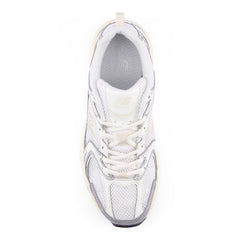 Unisex 530 in Silver Metallic with Linen