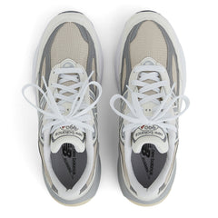 Unisex Made in USA 990v6 Reflection Marblehead